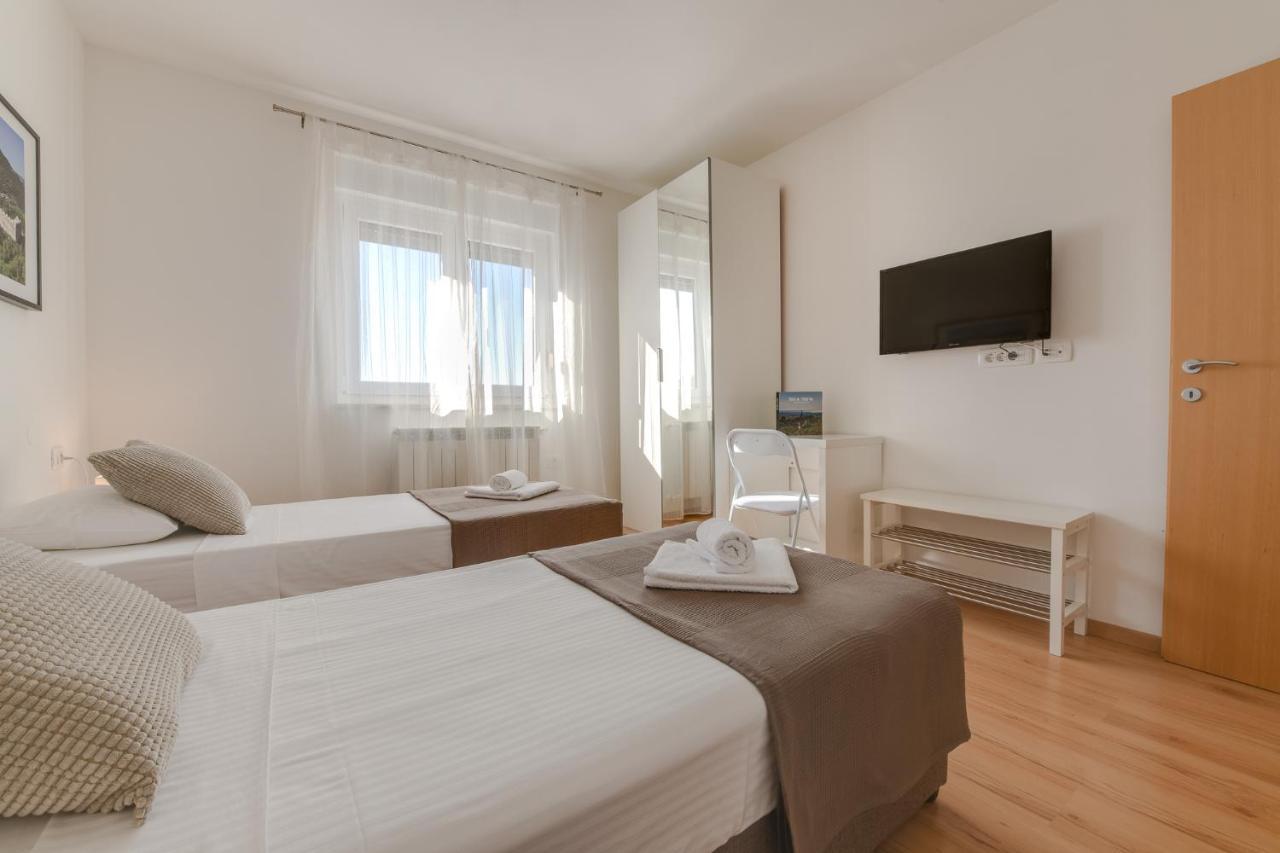 Villa Cera Пула Экстерьер фото